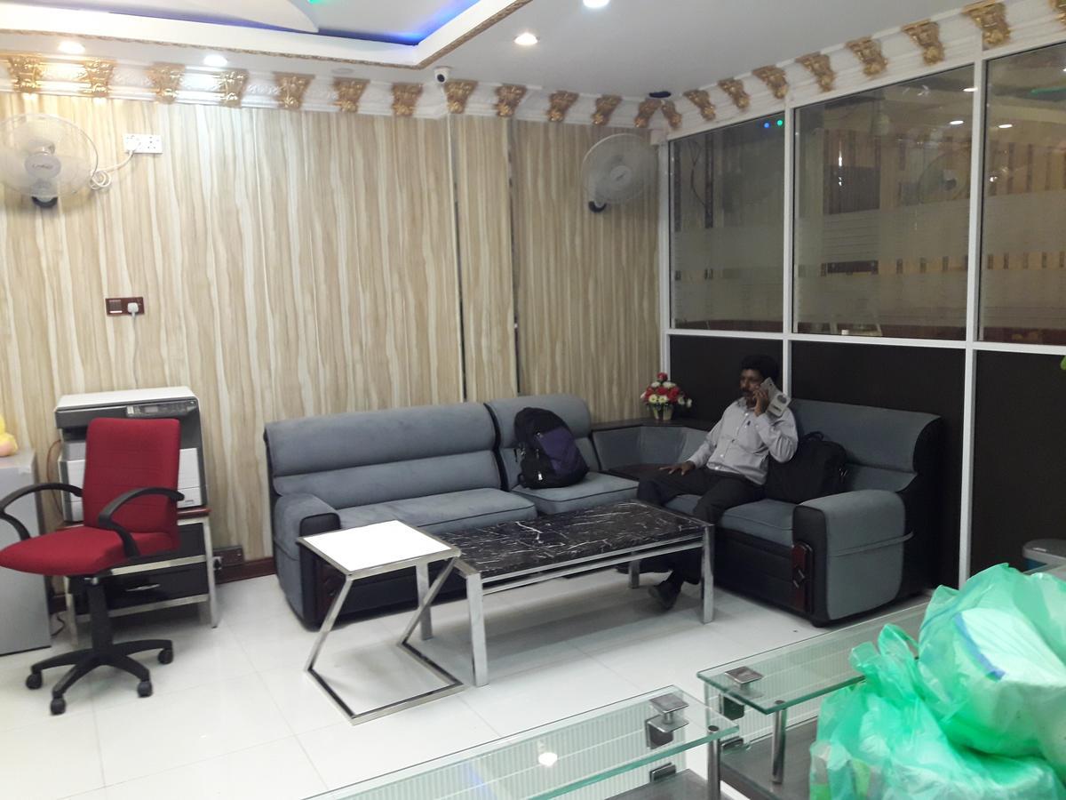 Global City Hotel Maligawatta Dış mekan fotoğraf
