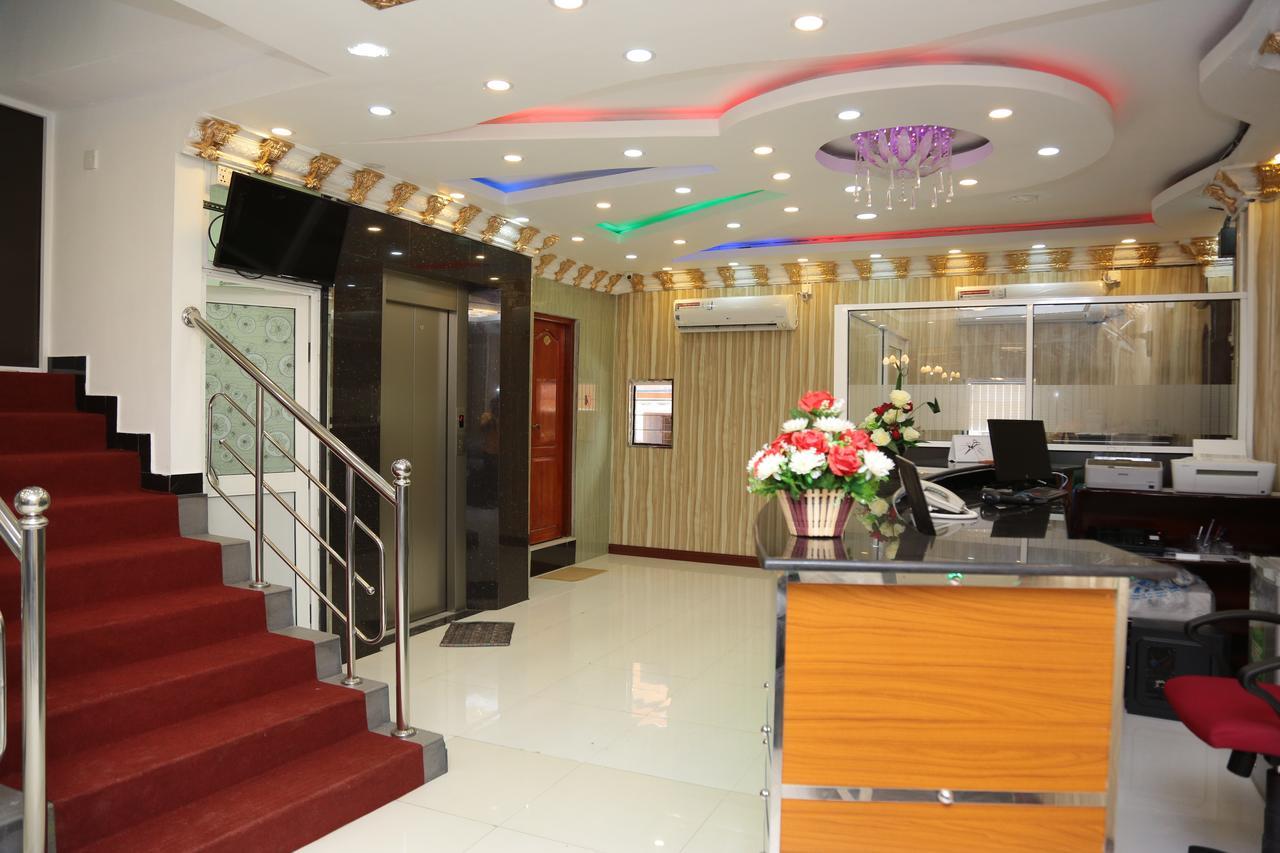 Global City Hotel Maligawatta Dış mekan fotoğraf