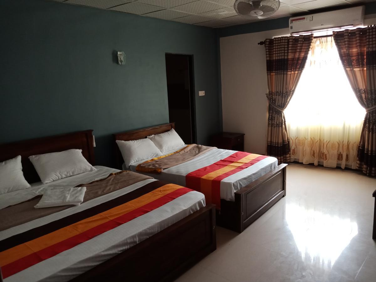 Global City Hotel Maligawatta Dış mekan fotoğraf