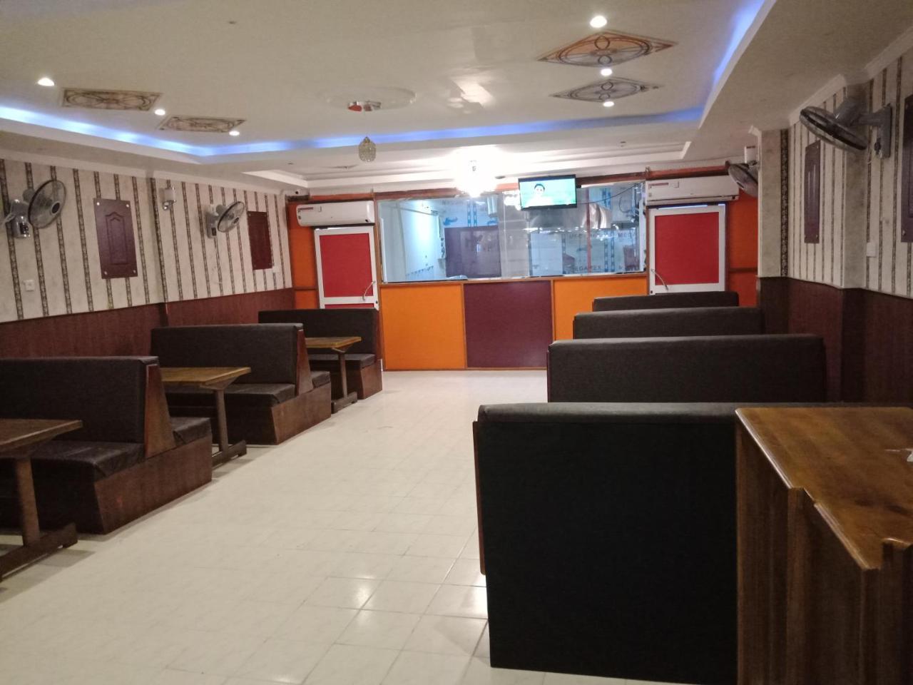 Global City Hotel Maligawatta Dış mekan fotoğraf