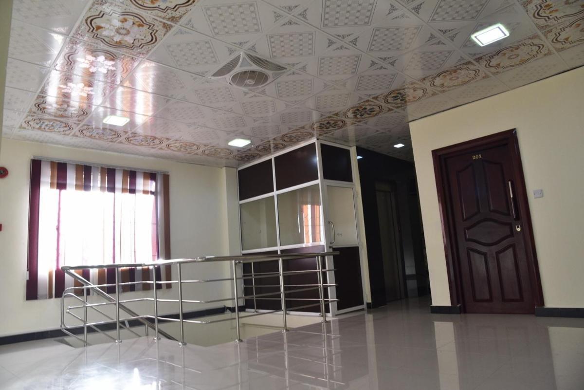Global City Hotel Maligawatta Dış mekan fotoğraf