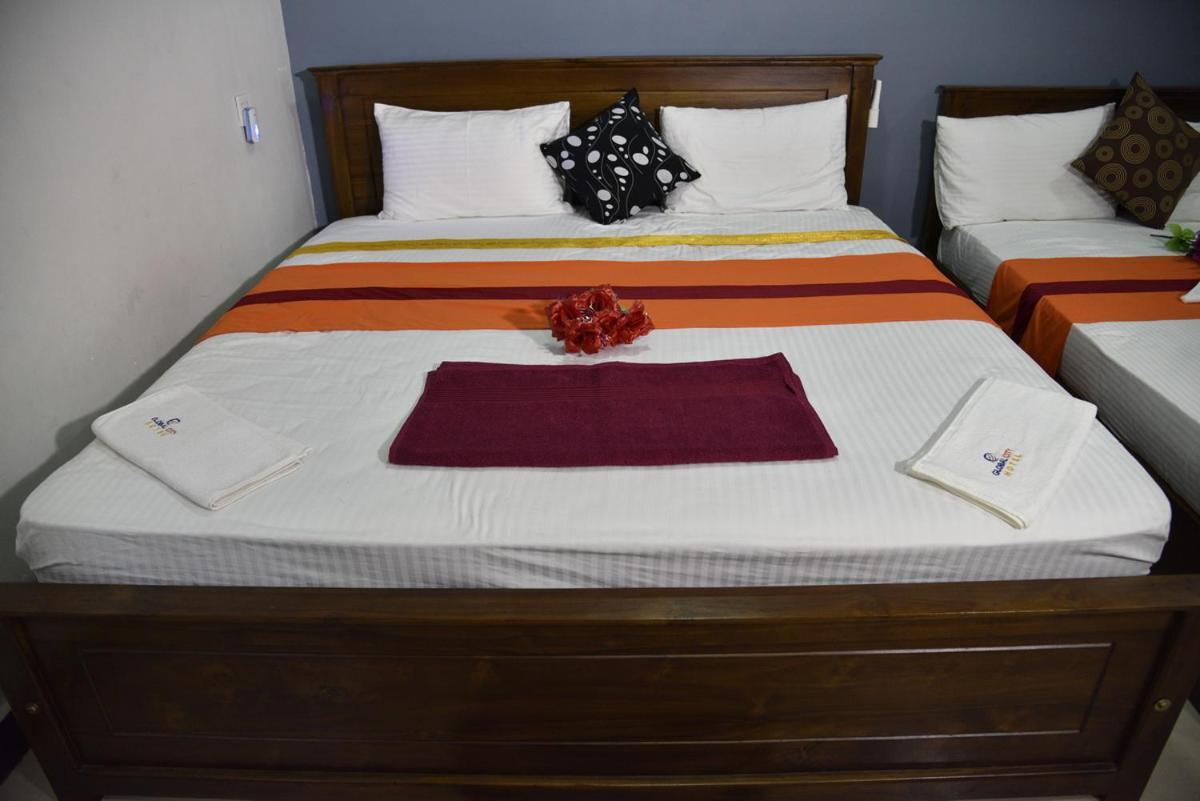 Global City Hotel Maligawatta Dış mekan fotoğraf