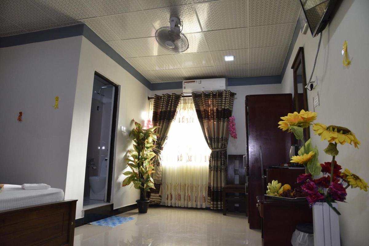 Global City Hotel Maligawatta Dış mekan fotoğraf