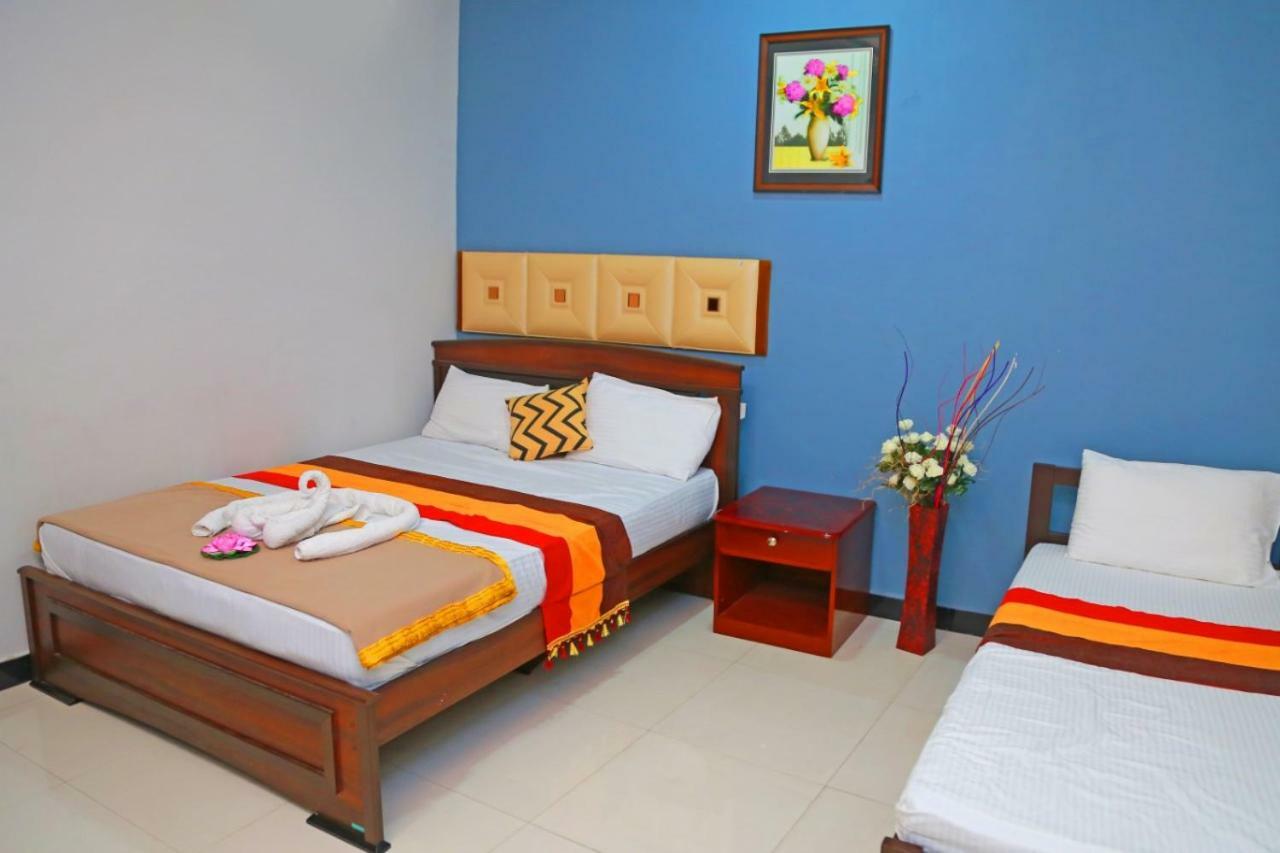 Global City Hotel Maligawatta Dış mekan fotoğraf