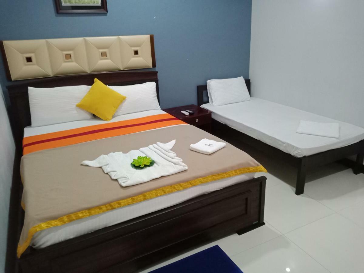 Global City Hotel Maligawatta Dış mekan fotoğraf