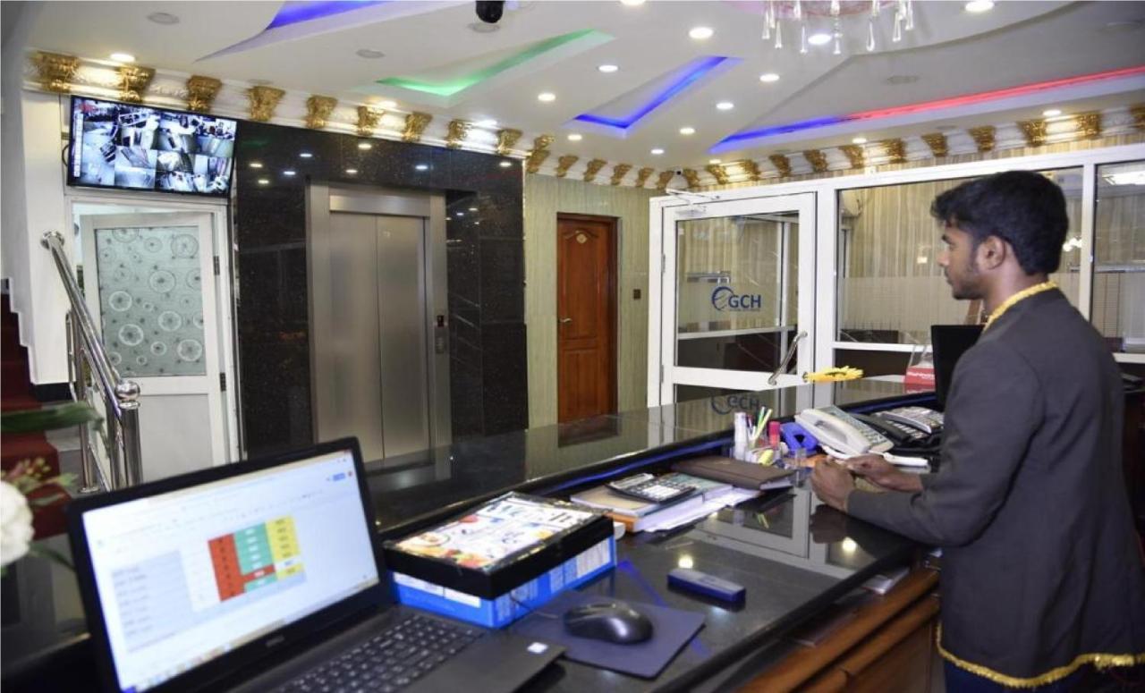 Global City Hotel Maligawatta Dış mekan fotoğraf
